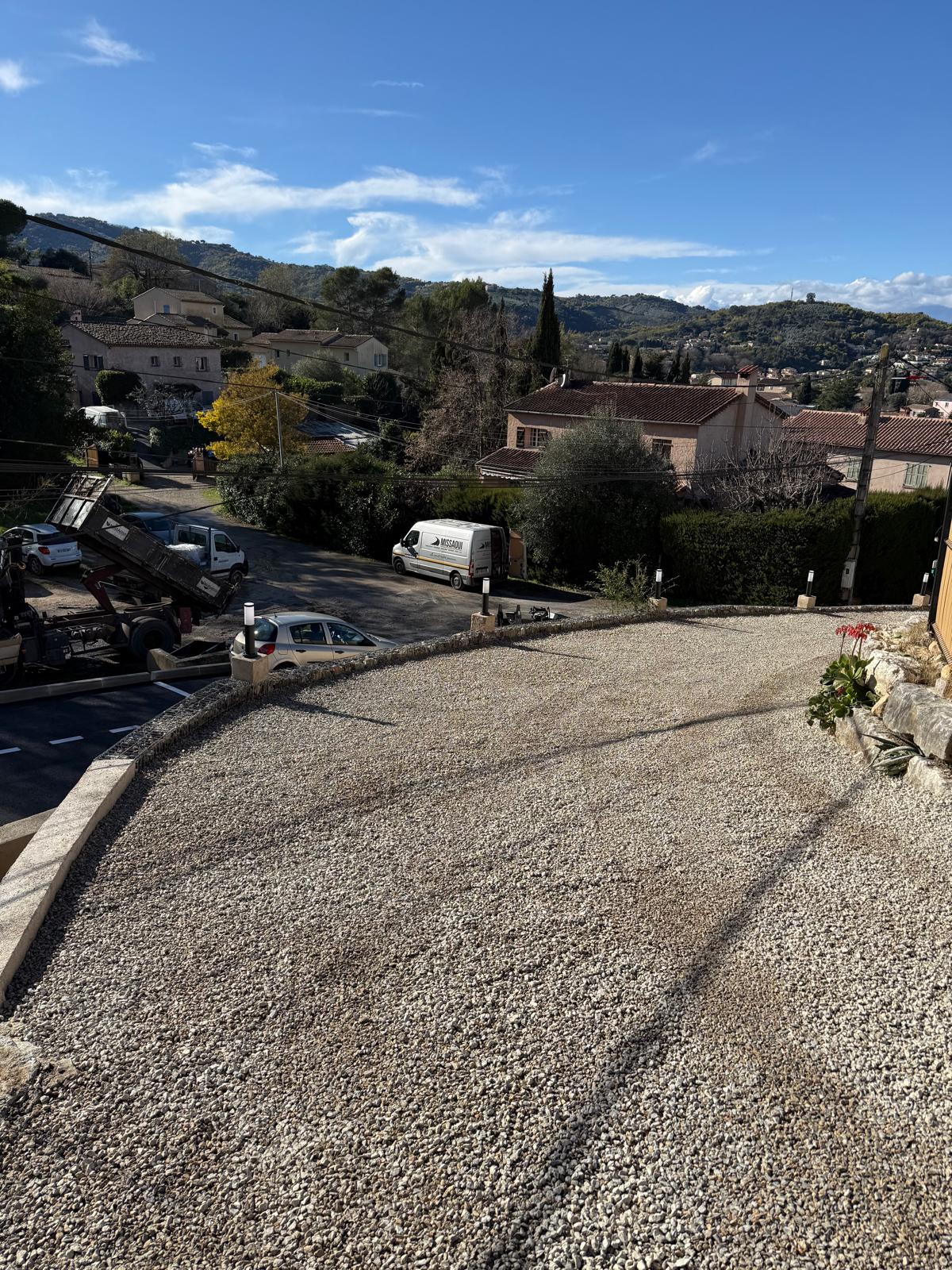 Voie d'accès en bicouche drainant zone PPRI Var